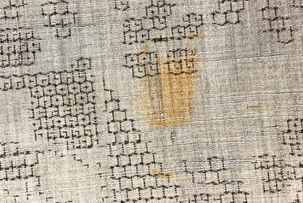 シミのある着物