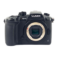 LUMIX DC-GH5