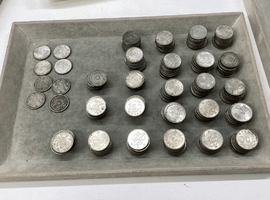 100円硬貨など4点