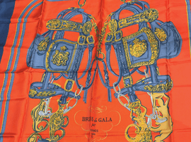 スカーフ：HERMES／BRIDES de GALAなど3点