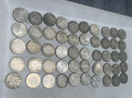 100円硬貨など3点