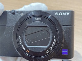 Sony:DSC-RX100M5A RX100VAなど3点