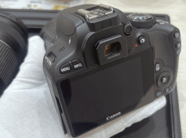 Canon:EOS Kiss X7 + EF-S 18-55mm F3.5-5.6 IS STMなど4点