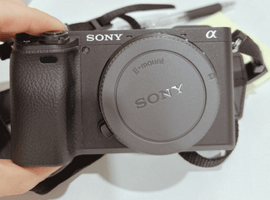 SONY:α6400 ボディ ILCE-6400 ブラックなど4点
