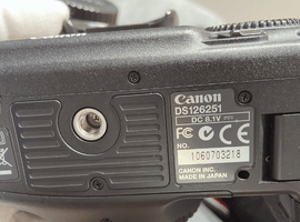 Canon：EOS 7D ボディなど5点