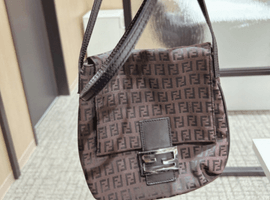 ショルダーバッグ：FENDI／ズッキーノなど3点