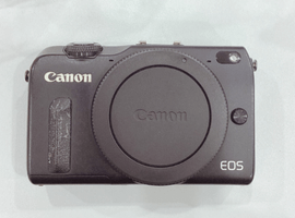 Canon:EOS M2 ボディ ブラックなど5点