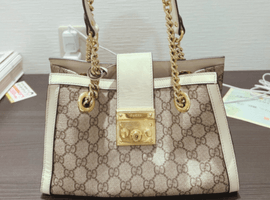 ショルダーバッグ:GUCCIなど3点