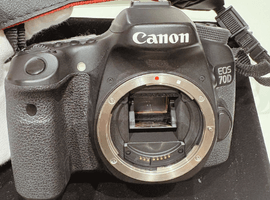 Canon:EOS 70D ボディなど5点