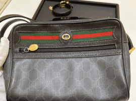 ショルダーバッグ:GUCCIなど3点