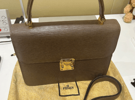 2wayバッグ:FENDIなど3点