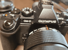 OLYMPUS：E-M1 + M.ZUIKO DIGITAL 12-40mm F2.8 PROなど4点