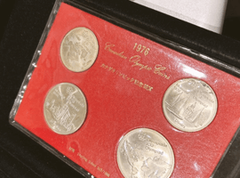 カナダオリンピック記念銀貨／御成婚5万円金貨／など