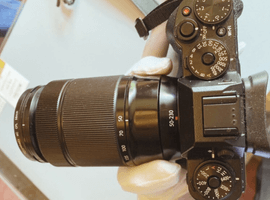 FUJIFILM:X-T1 ボディ ブラック+XC 50-230mm F4.5-6.7 OIS II ブラック/FUJIFILM:X-T100+XC 16-50mm F3.5-5.6 OIS/など2点