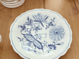 皿：マイセンなど2点