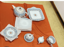 カップ&ソーサー:ウェッジウッドなど2点