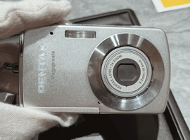 PENTAX:カメラ/LEICA:D-LUX 4/など2点