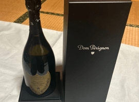 ワイン：Dom Pérignon（白 2000	）など2点