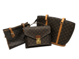 LOUIS VUITTONのバッグなど