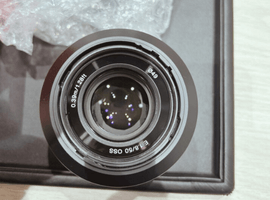 SONY:E 50mm F1.8 OSS SEL50F18 ブラック/SONY:α6400 ボディ ILCE-6400 シルバーなど4点