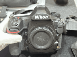 Nikon:D850 ボディ/Nikon:AF-S NIKKOR 24-70mm F2.8G EDなど2点